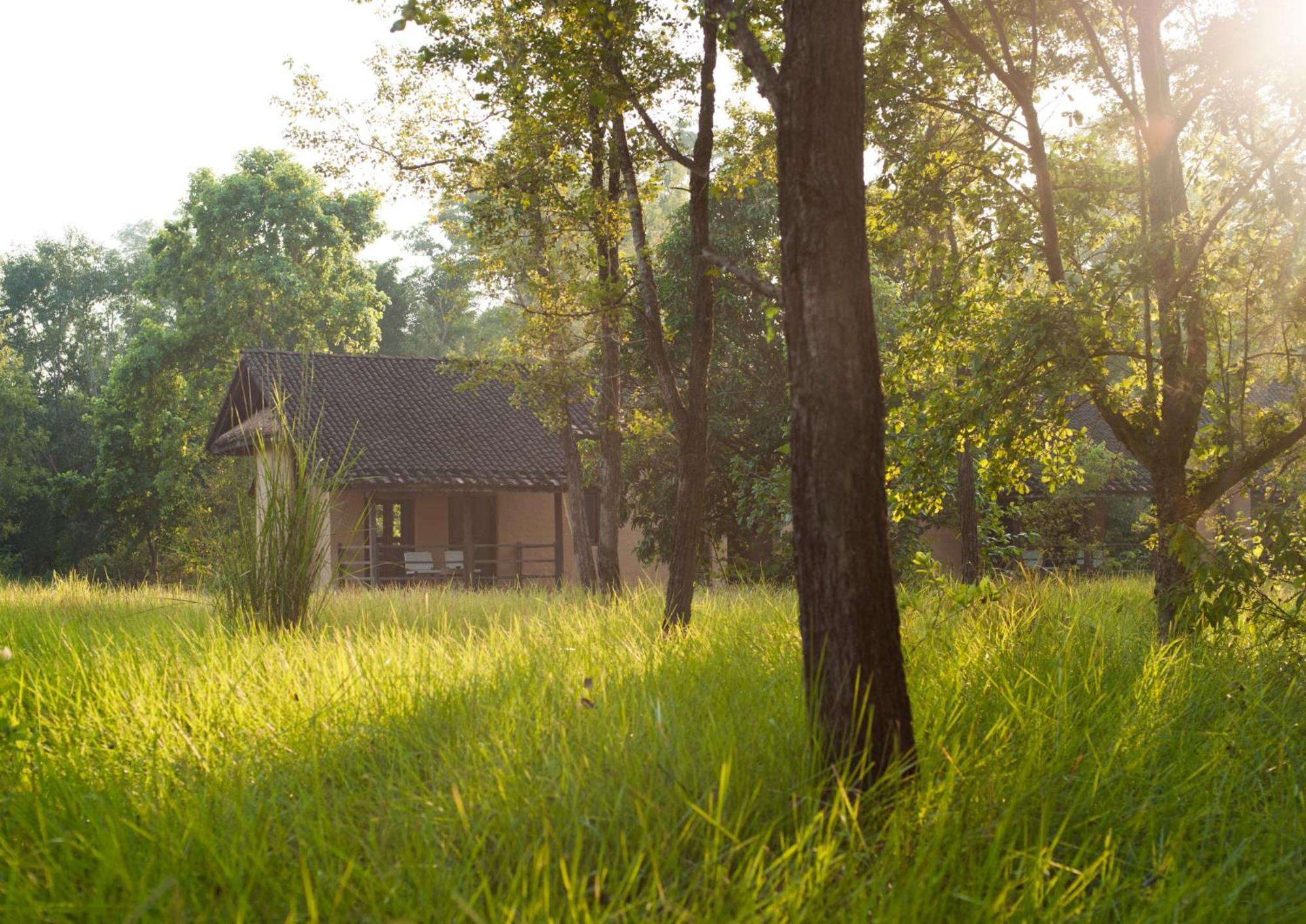 Tiger Tops Karnali Lodge Bardiya Exterior photo